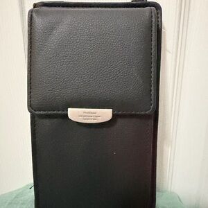 Black Cross body with removable strap